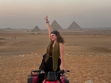 Quad Bike Trip At Desert of Giza Pyramids With Transfers and Drinks