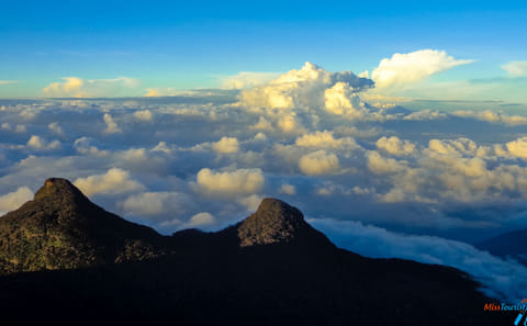 Two-Day Trekking Tour to Adam's Peak in Nallathanniya