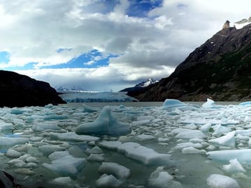 Trekking Tour of French Valley and Grey Glacier in Torres del Paine