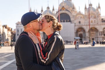 Professional Photography Session at Iconic Pisa Landmarks