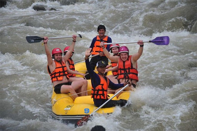 PHUKET-PHANG NGA: Full Day White water Rafting -Zipline 150 M.- Waterfall-Lunch
