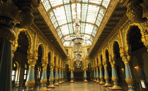 Cultural Tour of Temples and Gardens in South India