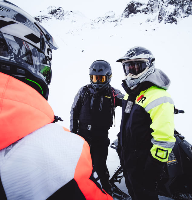 Glacier Rush – Fast pace snowmobile - SnoMo Glacier rush one hour photo 5