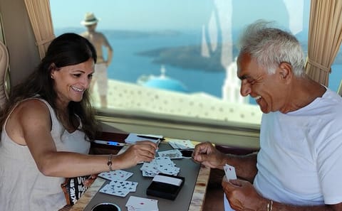 Private Full-Day Tour of Akrotiri and Fira in Santorini