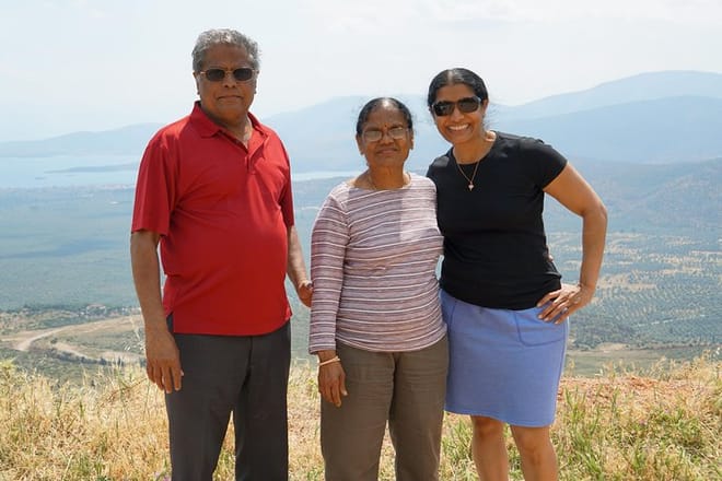 2 Days Private Tour: Delphi - Mycenae & Corinth  4