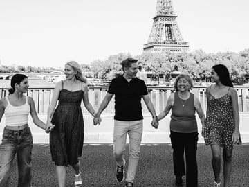 Professional Photo Shoot at the Eiffel Tower in Paris