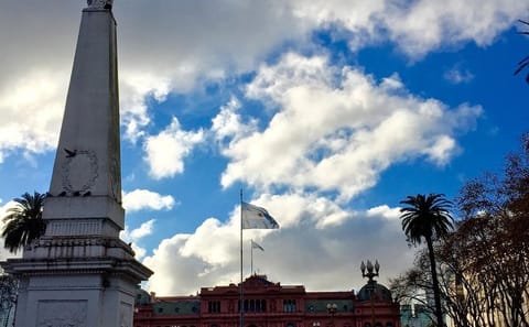 Walking Tour of Historic Plaza de Mayo in Buenos Aires