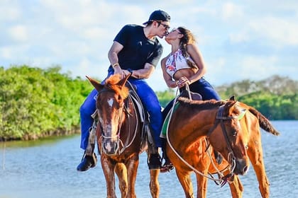 Punta Cana Horseback Riding Tour: Beaches, Fields and Forests +