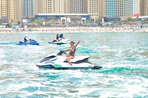 4-Hour Yacht tour with 2 Je ski - for up to 12 people - 45 FT Yacht