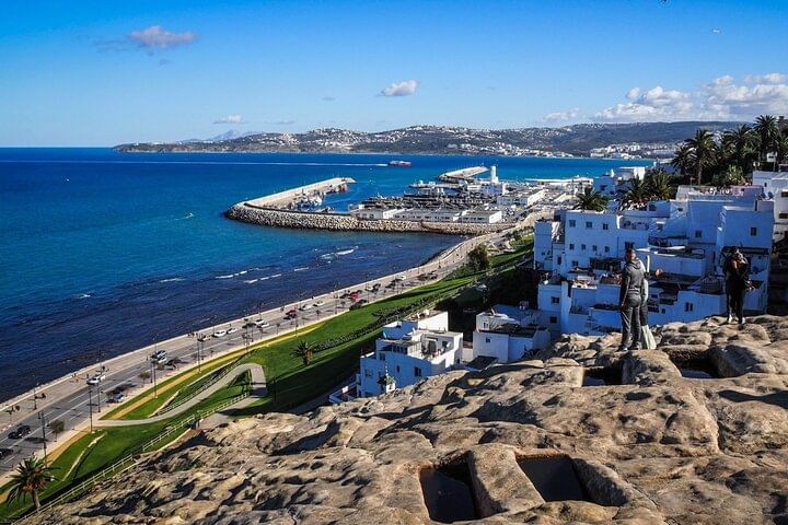 Your adventure starts with us! Meet your dedicated bilingual Guide and driver in Tangier for a personalized experience.