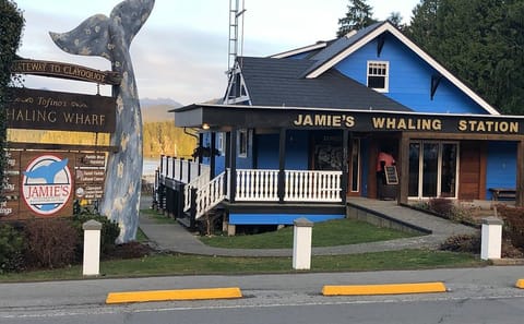 4-Day Vancouver Island Adventure Tour from Vancouver
