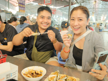 Hai Phong Day Trip: Food and Culture Tour from Hanoi