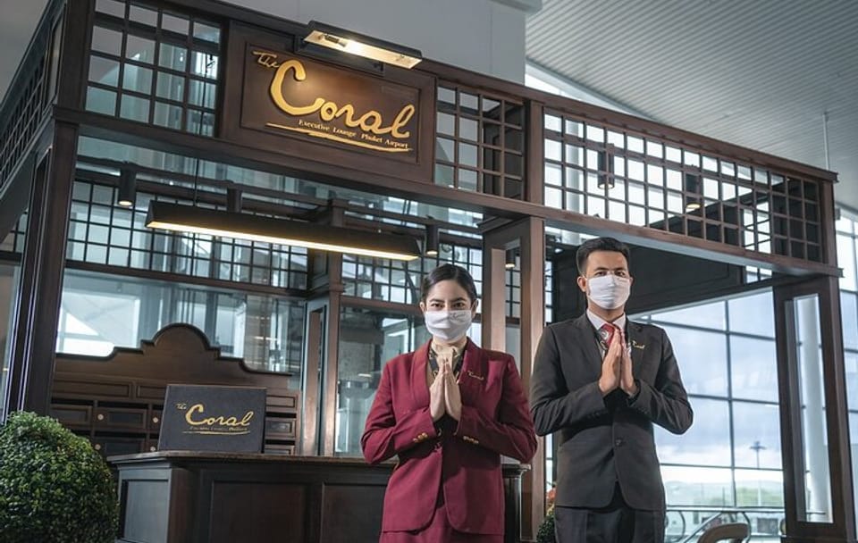Phuket Airport : Guided Fast-Track Service with Hotel Transfer