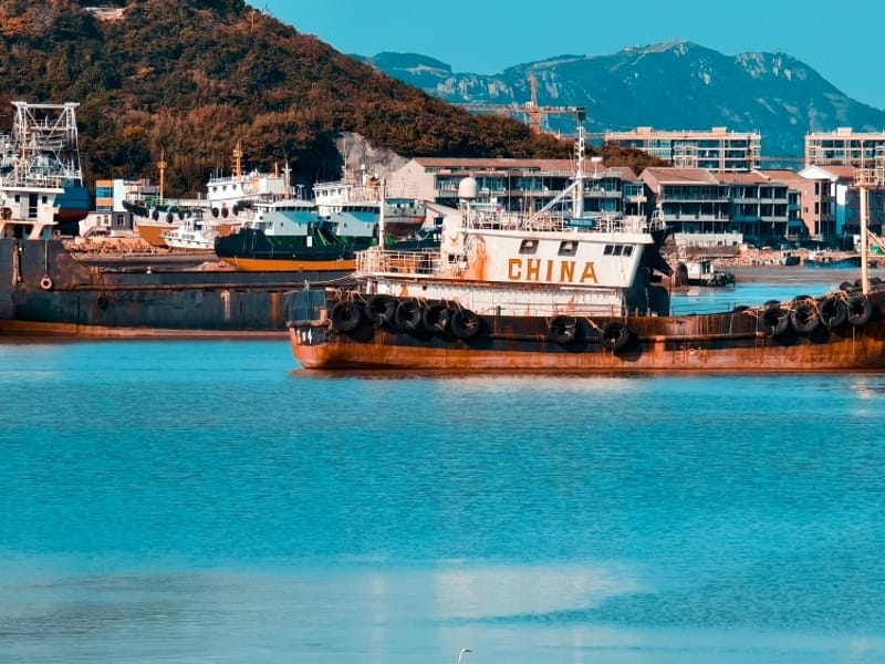 Zhejiang Coastal Trek 2-Day Private Tour: Shuitong'ao Golden Coast, Shitang's Mediterranean Villages & Xiaoruo Island