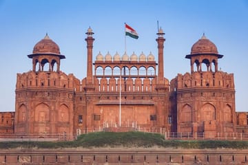 Heritage Tour of Agra, Amchha Khurd, and Bhopal by Train