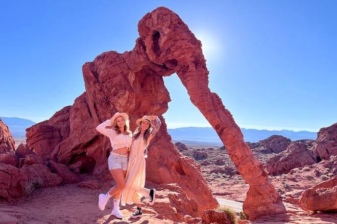 Valley of Fire and Red Rock Canyon Day Tour from Las Vegas