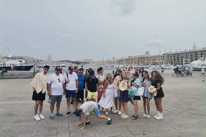 Discovery of the coves of the Blue Coast by boat 5