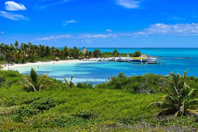 Paradise Islands Tour: Isla Contoy and Isla Mujeres photo 2