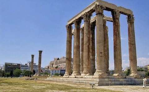 Private Full-Day Tour of Athens' Top Attractions for Small Groups