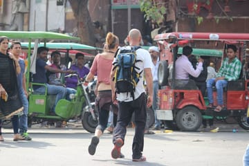 Walking Tour and Rickshaw Ride in Old Delhi with Meal