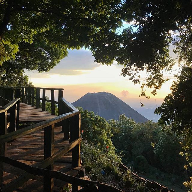 Private Arrival Transfer – El Salvador International Airport to Decameron Hotel