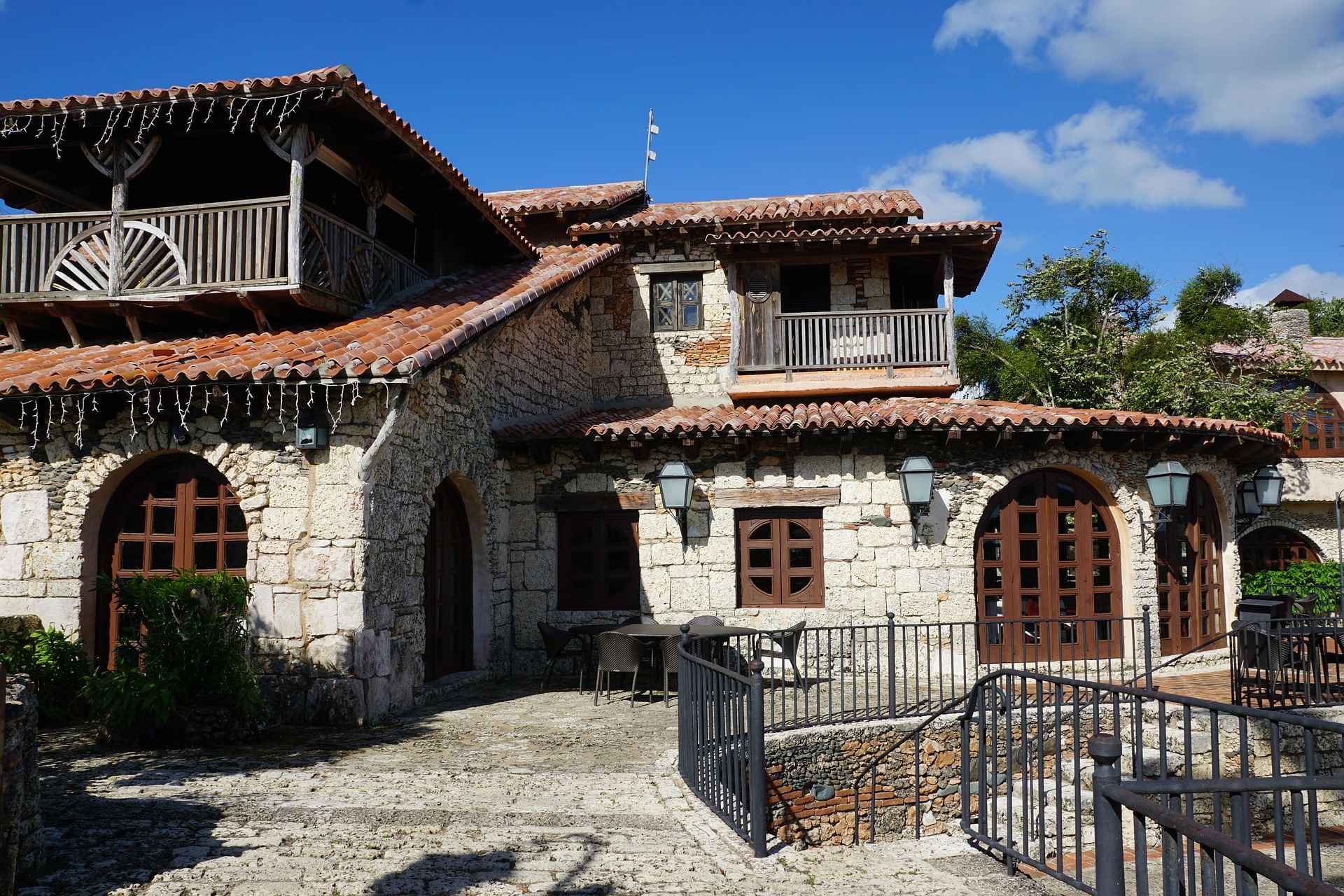 Hermosa casa estilo mediterraneo en altos de Chavón 