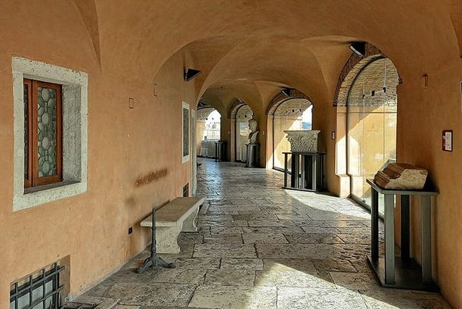 Castel Sant'Angelo Small Group Tour 7