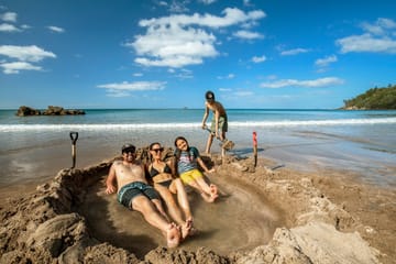 Day Tour to Cathedral Cove and Hot Water Beach from Auckland