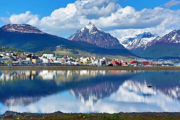 Double Decker City Tour of Ushuaia's Key Attractions