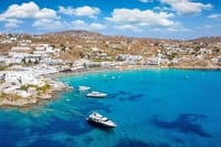 The beautiful colors of the waters in Mykonos