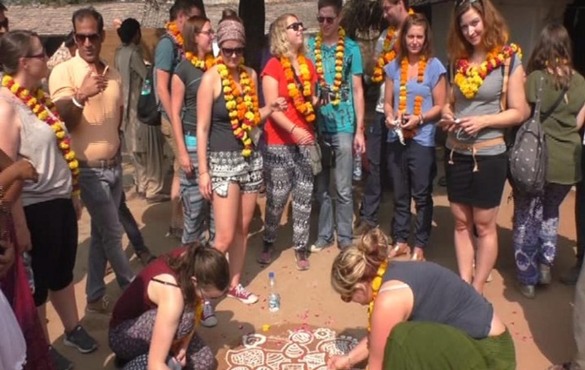 2 Days Bundi Privete Tour from Jaipur with Pottery and Crafts (Theekarda)Village