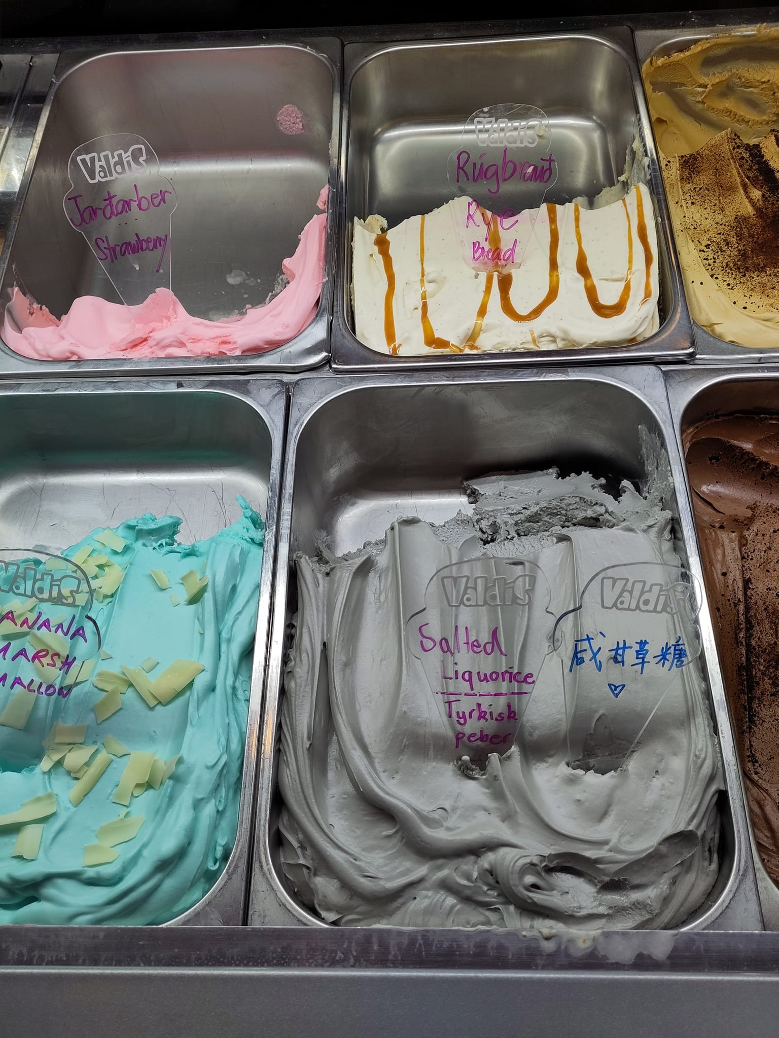 A picture of black, liquorice flavoured Ice Cream.