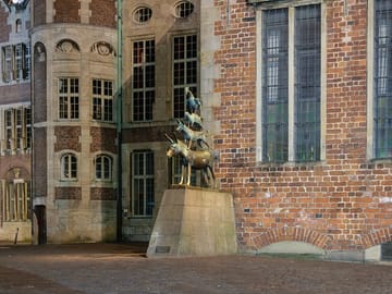 Walk, Discover, Experience: The Ultimate Bremen City Tour