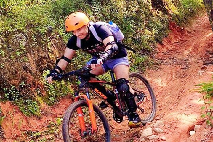 Chiang Mai's Epic Doi Suthep Downhill Mountain Bike Adventure 4