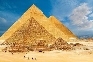 Cairo Day Tour from Hurghada: Explore Ancient Egypt's Treasures
