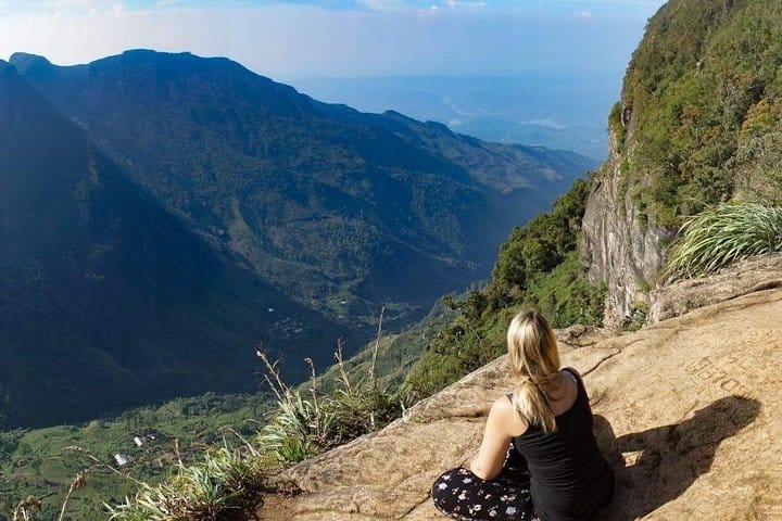 4 Days Tour with Hiking and Scenic Train Ride