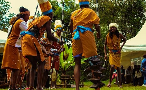 Kibera Slums Walking Tour with Bomas Cultural Dance Show