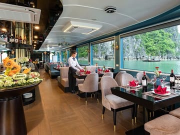 Luxury 5-Star Maia Star Cruise: Local Cuisine, Jacuzzi & Sunset Party