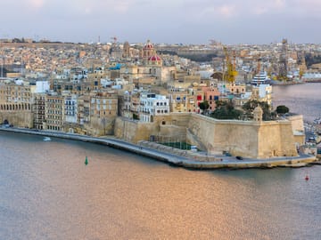 Afternoon Valletta Harbour Cruise and Free Time In Sliema (Including Guide and Transport)