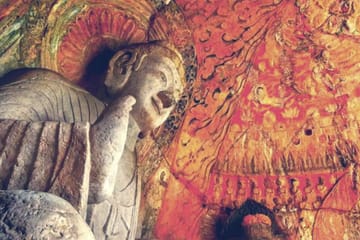 Luoyang day tour of Longmen Grottoes and White Horse Temple