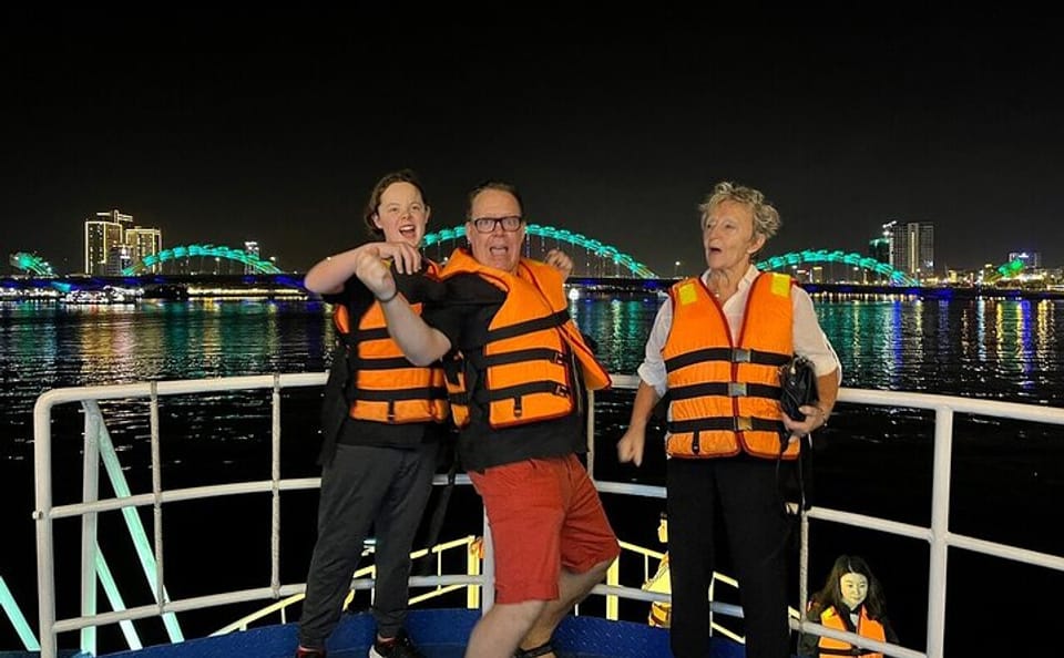 Da Nang Evening Adventure: Dragon Bridge & Han River Private Tour