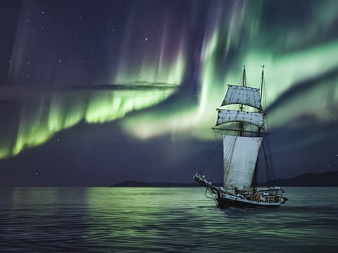 Exclusive Northern Lights Luxury Cruise, photo 40