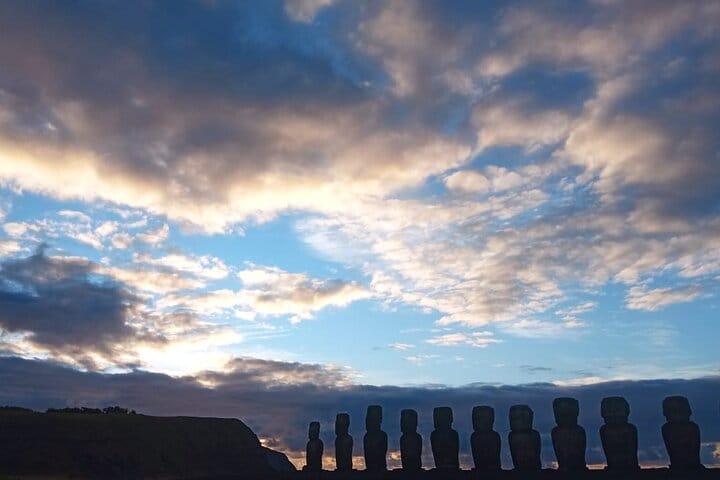 Sunrise Tongariki 4