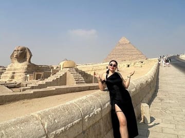 Private Giza Pyramids Tour with Lunch and Shopping in Cairo