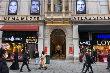 Walking Tour of Taksim to Galata in Istanbul's Beyoglu District
