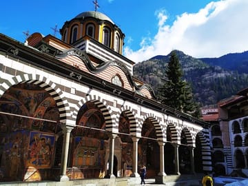 Small-group Weekend trip to Bulgaria’s most famous sites