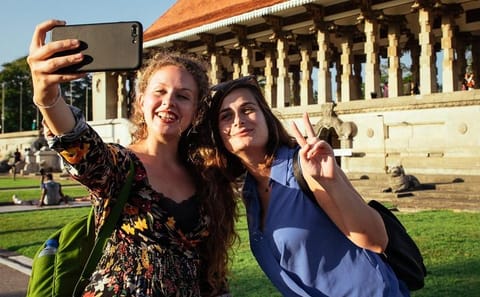 Colombo City Cultural Tour with Historical Highlights