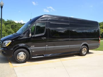 Mercedes Sprinter Van, perfect for 10 people with luggage