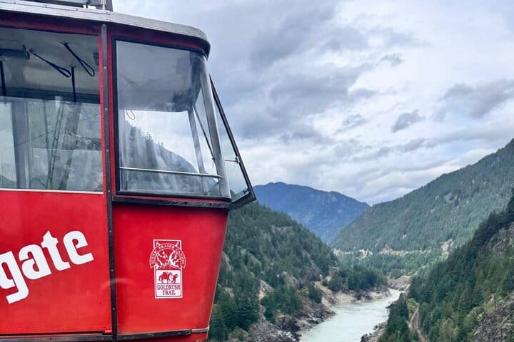 Fraser Canyon Day Tour Falls, Tunnels and Hell Gate 9