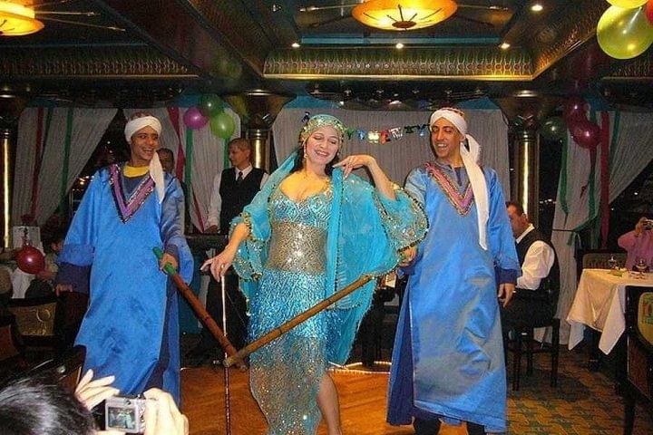 Nile Dinner Cruise Cairo & Live Belly Dance Show With Transfers